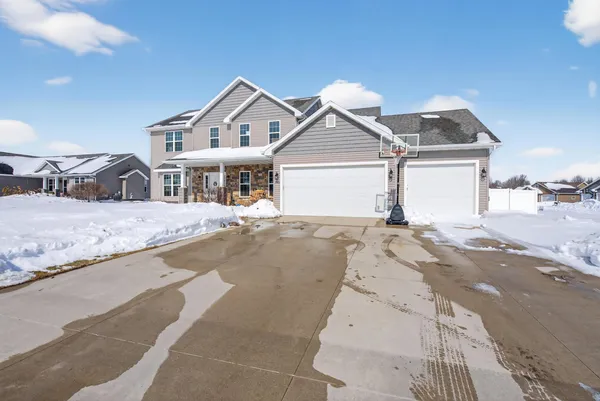 $549,900 | 1906 Wasilla Lane, Neenah, WI 54956