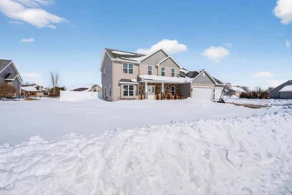 $549,900 | 1906 Wasilla Lane, Neenah, WI 54956