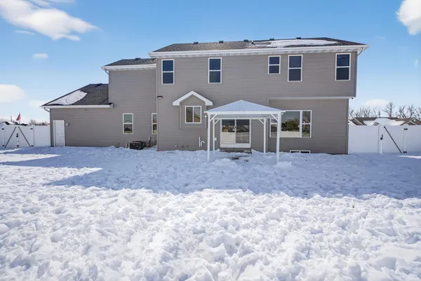 $549,900 | 1906 Wasilla Lane, Neenah, WI 54956
