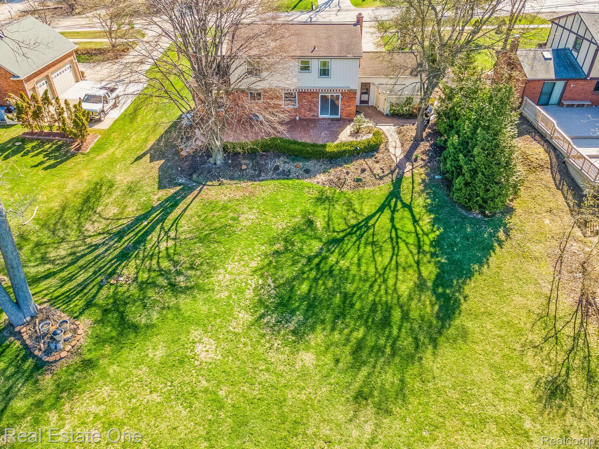 23125 Meadowbrook Road Novi, MI 48375 - Photo 10 of 49 Gallery Image 10