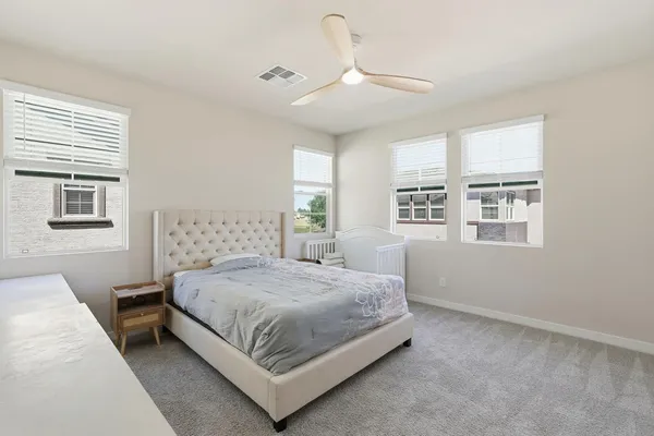 $2,700 | 1521 South Senate Street, Chandler, AZ 85286