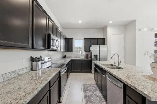 $2,700 | 1521 South Senate Street, Chandler, AZ 85286