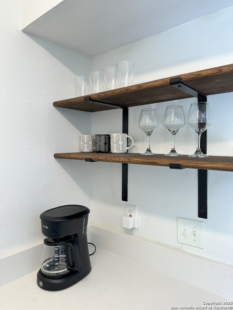 170 De Chantle Road, Unit 609 San Antonio, TX 78201 - Photo 11 of 20