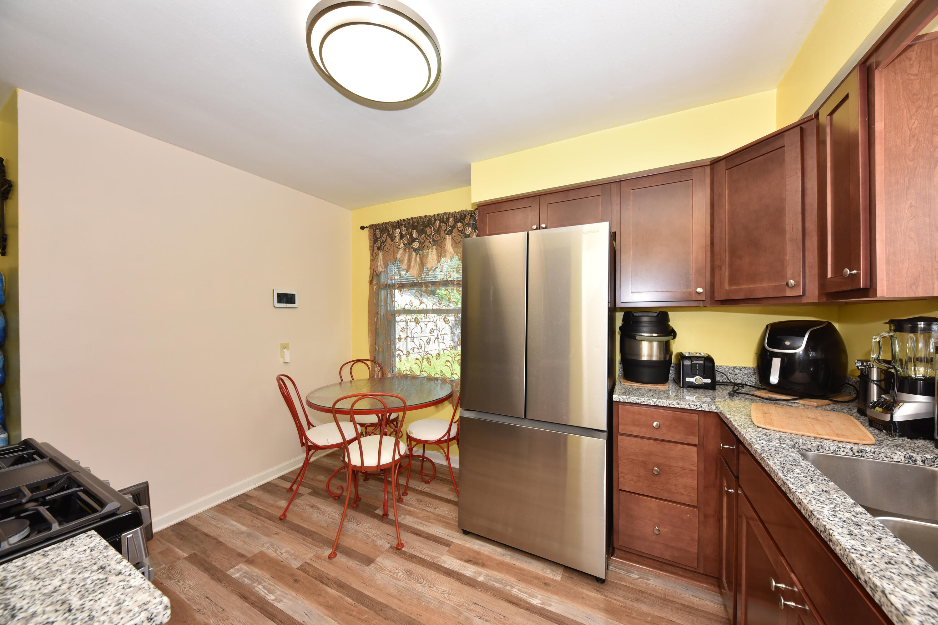 5556 North 54th Street Milwaukee, WI 53218 - Photo 8 of 15 EUP_4248