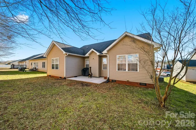 $300,000 | 1636 Mayfair Drive, Conover, NC 28613