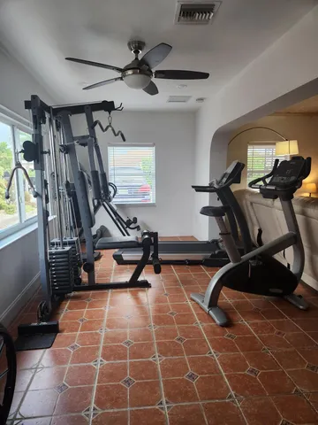 $4,950 | 1219 North M Street, Lake Worth Beach, FL 33460