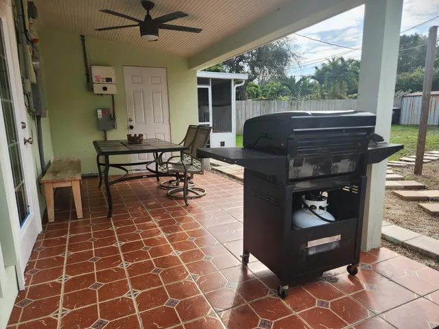 $4,950 | 1219 North M Street, Lake Worth Beach, FL 33460