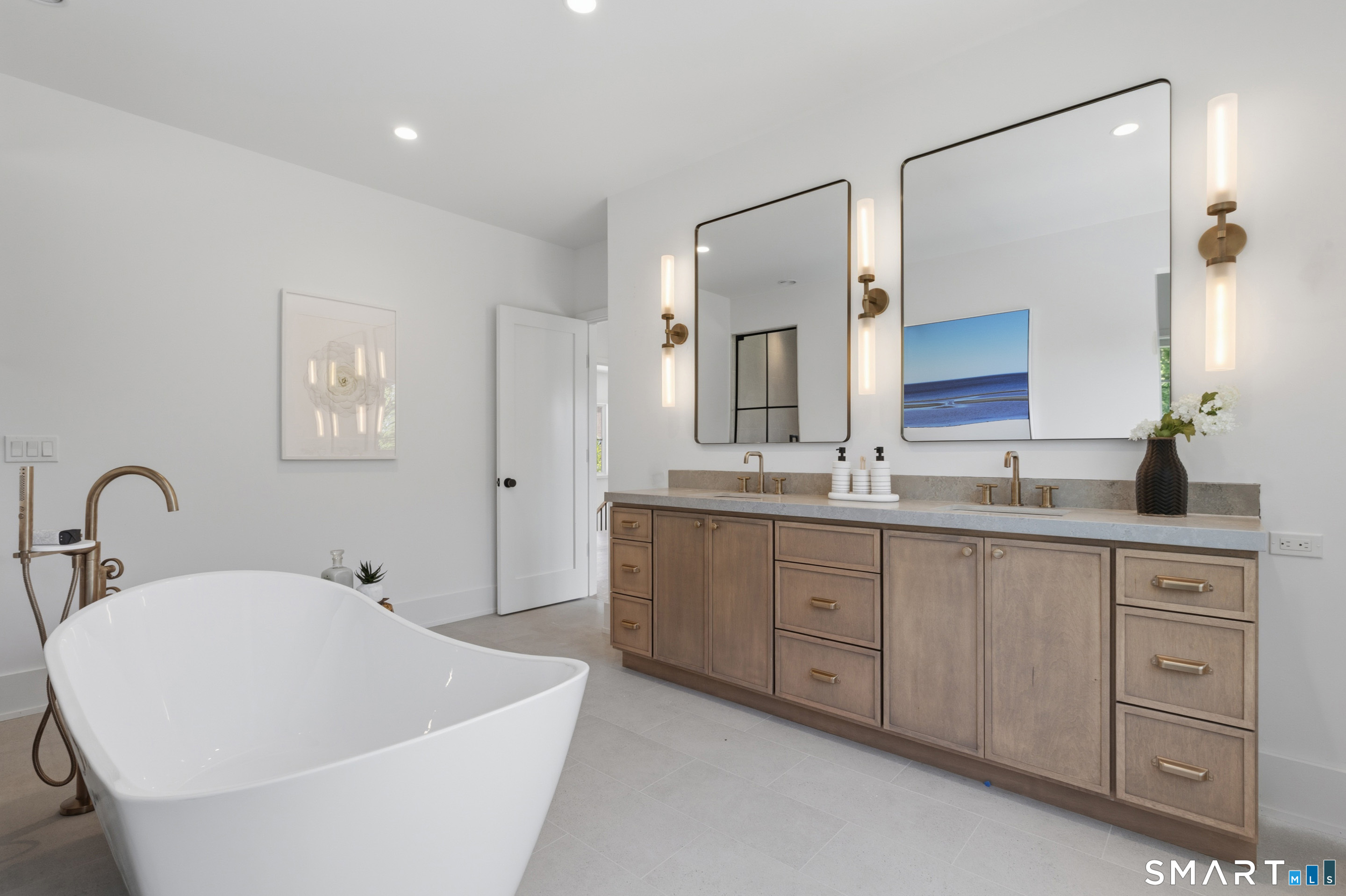 13 Edgemarth Hill Road Westport, CT 06880 - Photo 23 of 40 Gallery Image 23
