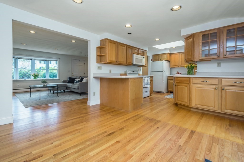 24 Gilmore Road Southborough, MA 01772 - Photo 10 of 36