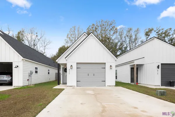 $2,000 | 820 South Audubon Pl Avenue, Gonzales, LA 70737