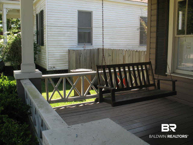 1461 Monroe Street Mobile, AL 36604 - Photo 2 of 7 Front Porch