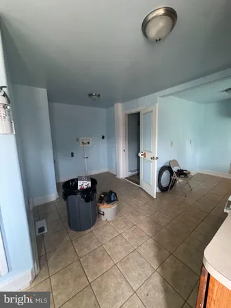 $1,980 | 332 East Broadway, Salem, NJ 08079
