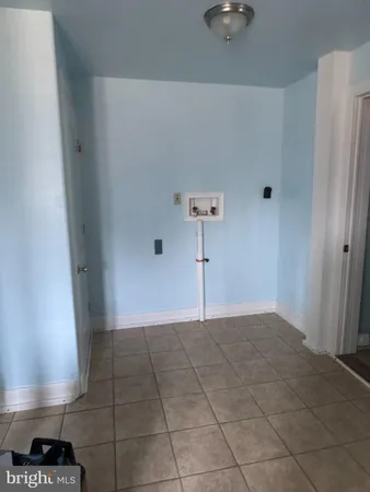 $1,980 | 332 East Broadway, Salem, NJ 08079