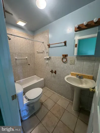 $1,980 | 332 East Broadway, Salem, NJ 08079
