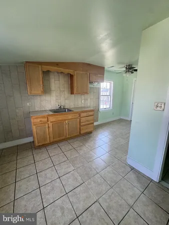 $1,980 | 332 East Broadway, Salem, NJ 08079