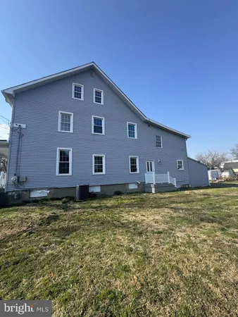 $1,980 | 332 East Broadway, Salem, NJ 08079