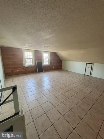 $1,980 | 332 East Broadway, Salem, NJ 08079