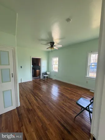 $1,980 | 332 East Broadway, Salem, NJ 08079