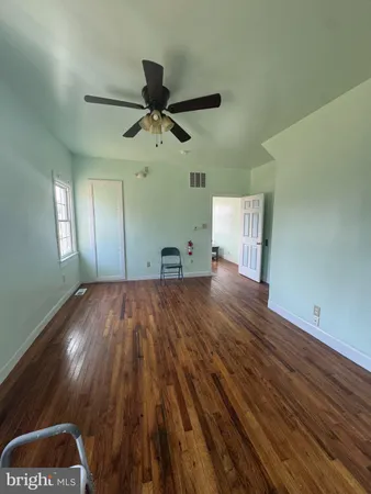 $1,980 | 332 East Broadway, Salem, NJ 08079