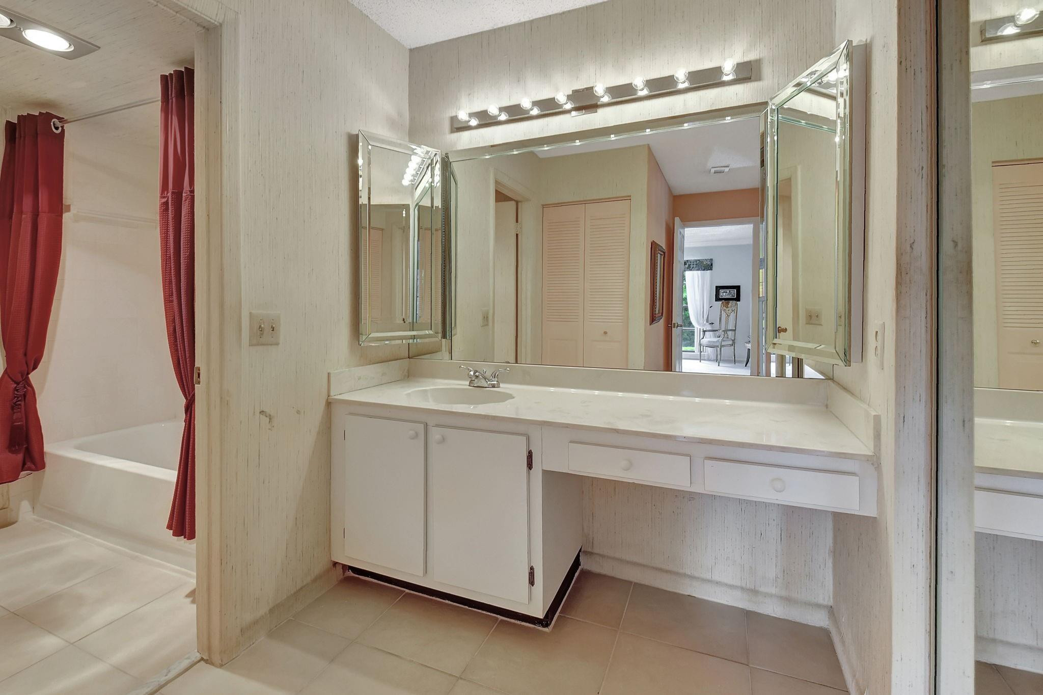 21755 Arriba Real, Unit 29H Boca Raton, FL 33433 - Photo 33 of 49 Photo 33