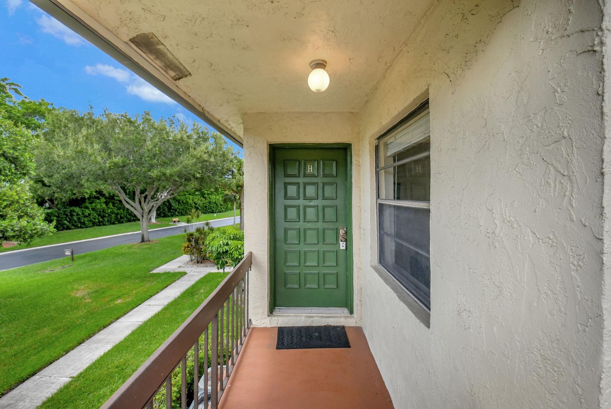21755 Arriba Real, Unit 29H Boca Raton, FL 33433 - Photo 6 of 49 Photo 6