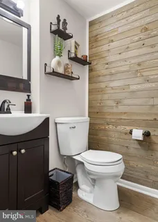 $214,000 | 400 Glendale Road, Unit D44, Havertown, PA 19083