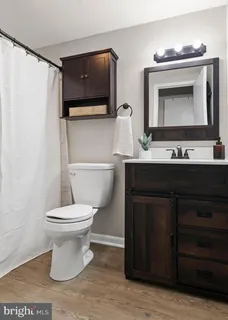 $214,000 | 400 Glendale Road, Unit D44, Havertown, PA 19083