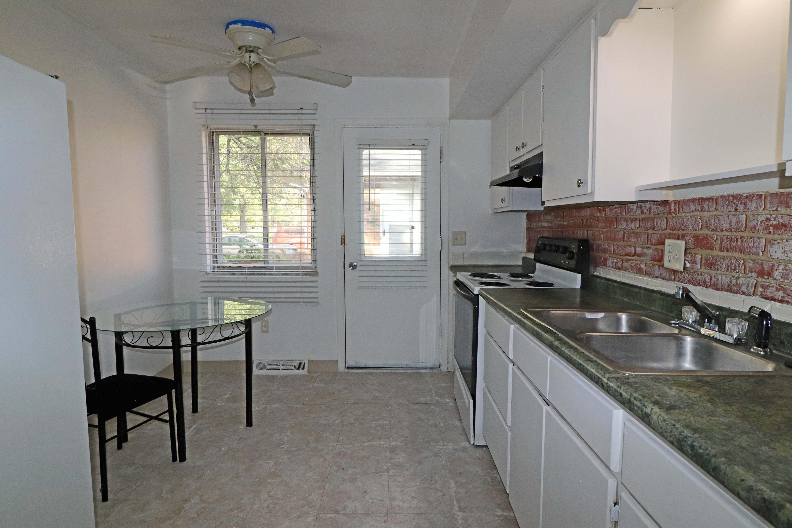 4950-4952 Karl Road Columbus, OH 43229 - Photo 12 of 26 Gallery Image 12