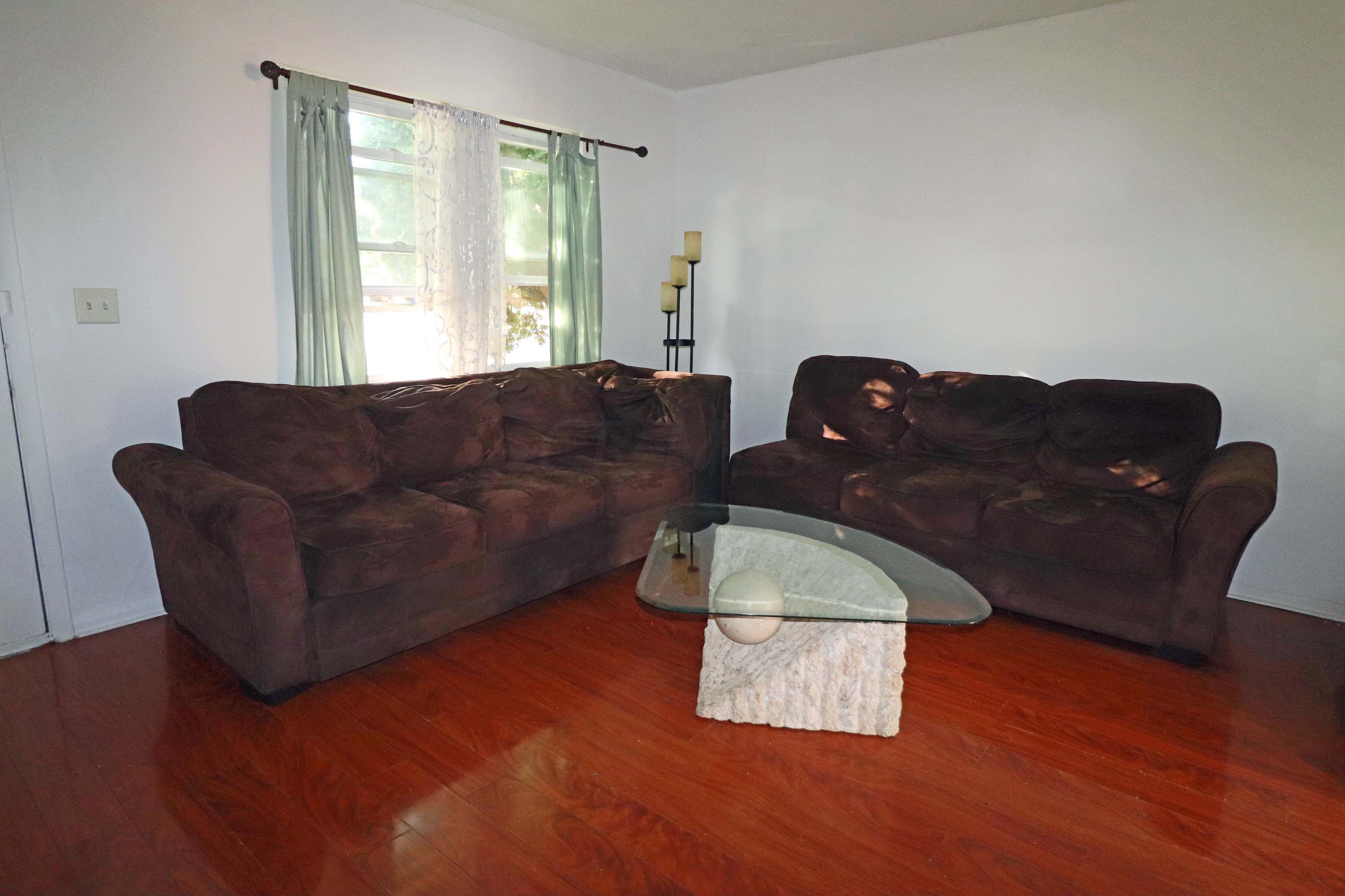 4950-4952 Karl Road Columbus, OH 43229 - Photo 7 of 26 Gallery Image 7