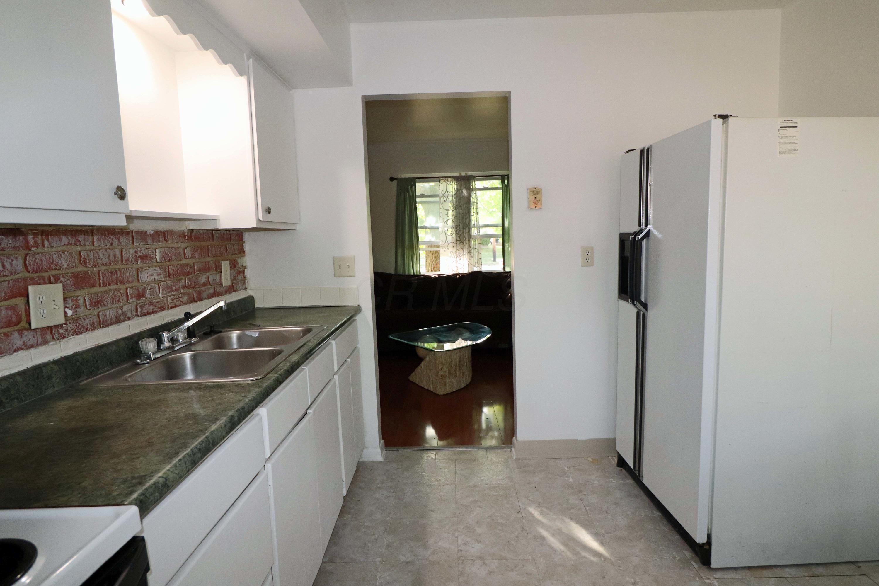 4950-4952 Karl Road Columbus, OH 43229 - Photo 10 of 26 Gallery Image 10