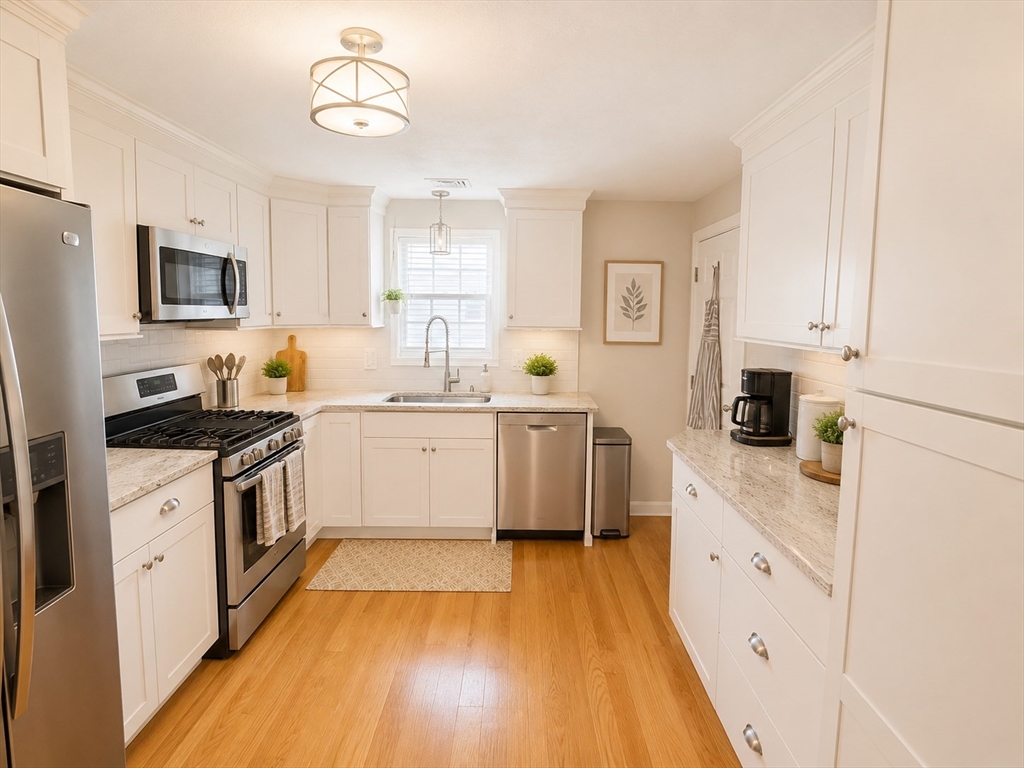 4 A Bryon Road, Unit 4A Newton, MA 02467 - Photo 7 of 27 Gallery Image 7