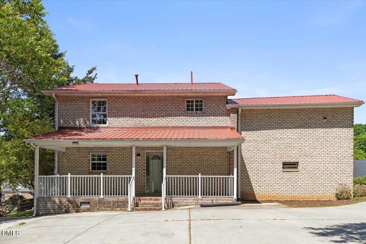 836 South Main Street Roxboro, NC 27573 - Photo 49 of 55 a front view of a house