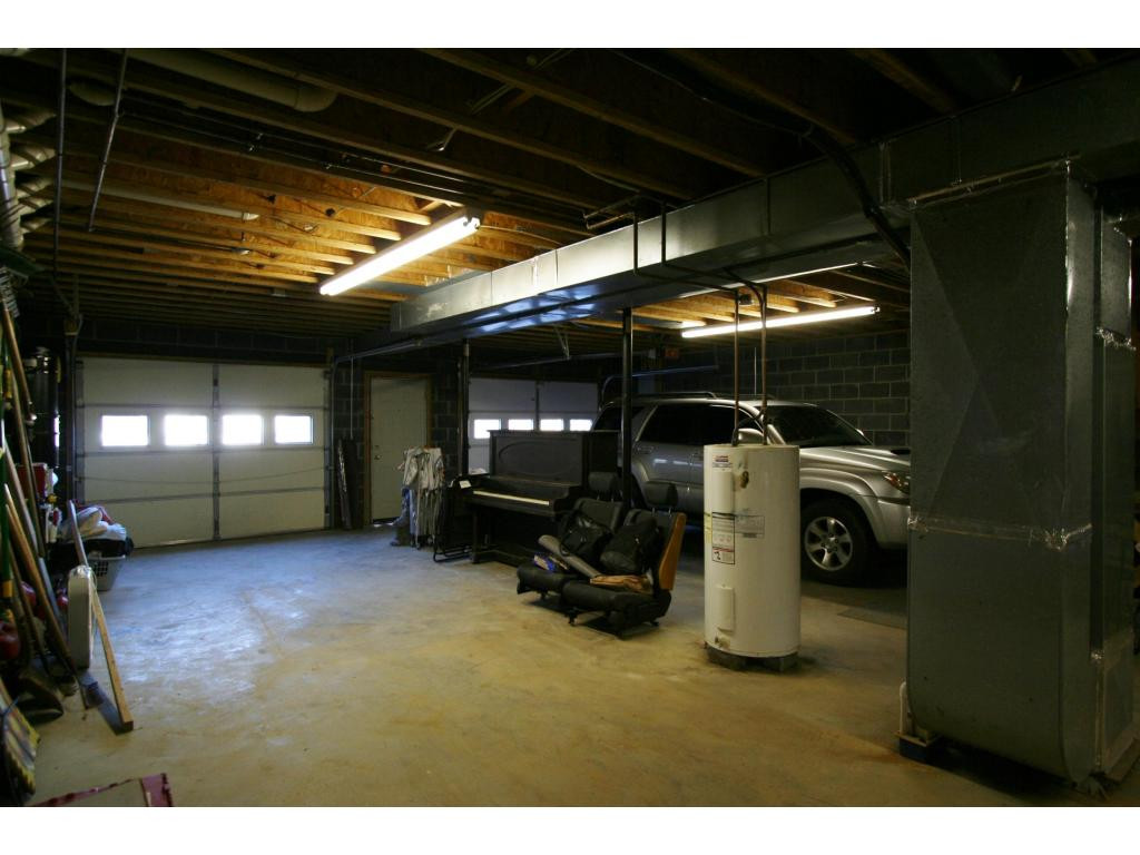 109 Reece Court North Jonesborough, TN 37659 - Photo 18 of 19 basement to garage