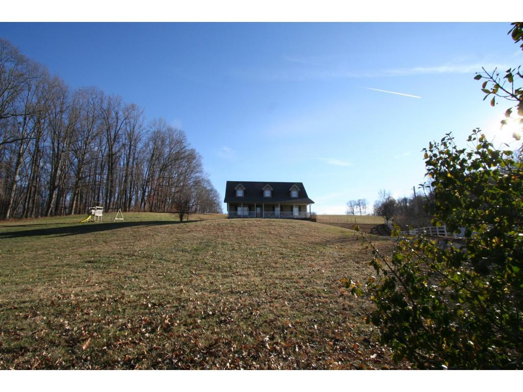 109 Reece Court North Jonesborough, TN 37659 - Photo 2 of 19 Photo 2