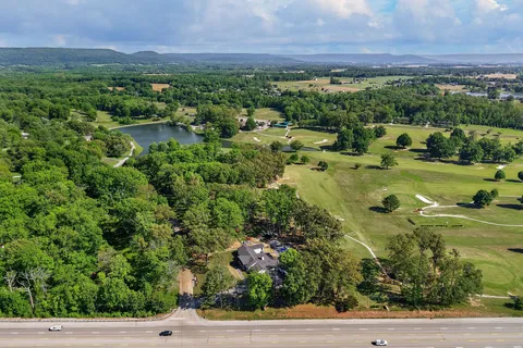 $1,179,000 | 28 Lakeland Drive, McMinnville, TN 37110