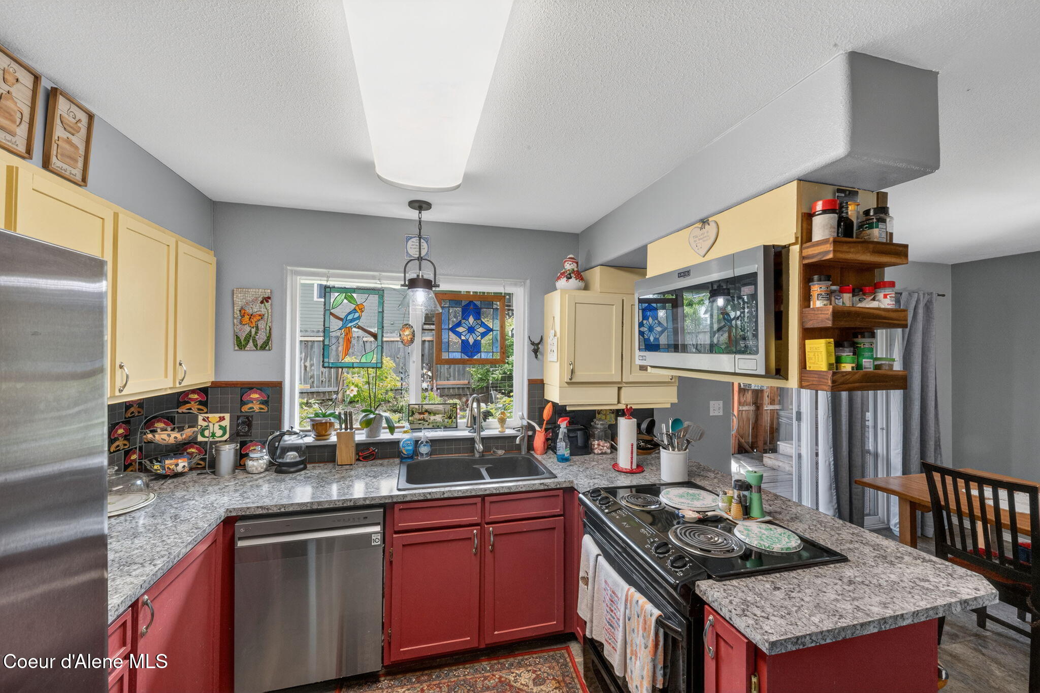 701 South Pleasant View Road Post Falls, ID 83854 - Photo 10 of 30 Kitchen