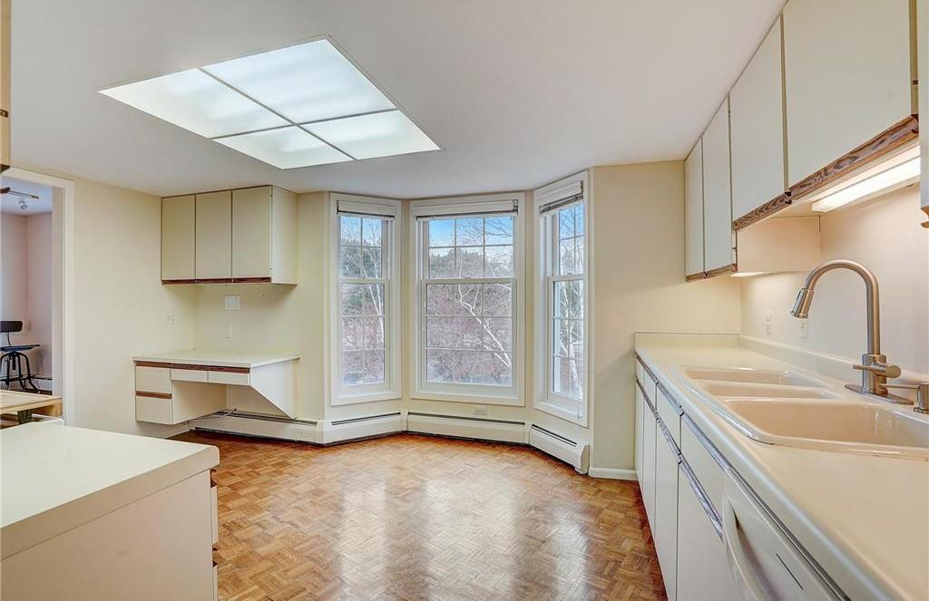 603 Lake Street, Unit 307 Excelsior, MN 55331 - Photo 13 of 49 Gallery Image 13