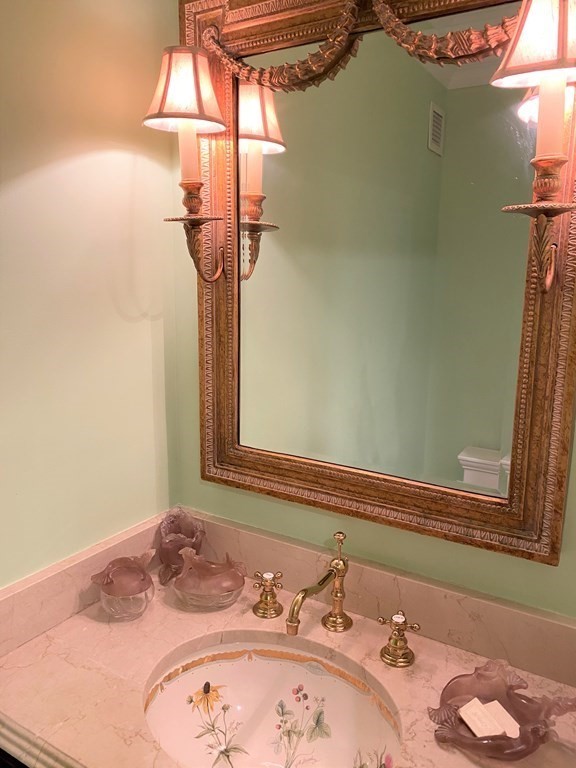 85 East India Row, Unit 9G Boston, MA 02110 - Photo 14 of 20