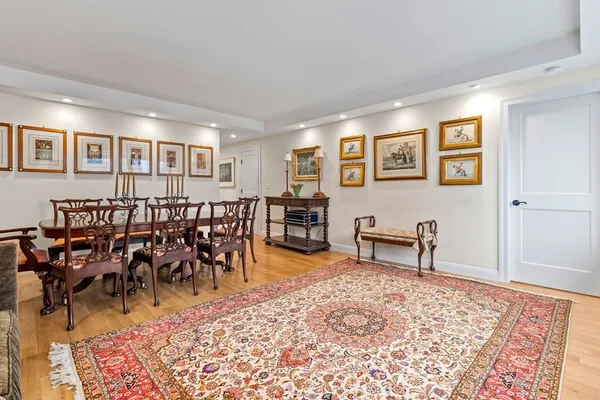 $1,099,995 | 85 East India Row, Unit 9G, Boston, MA 02110