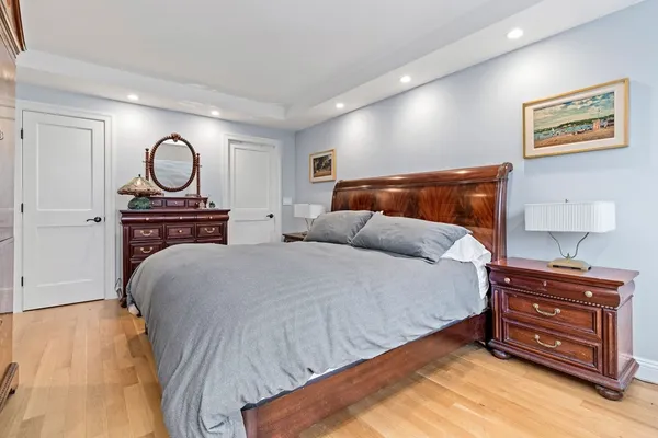 $1,099,995 | 85 East India Row, Unit 9G, Boston, MA 02110