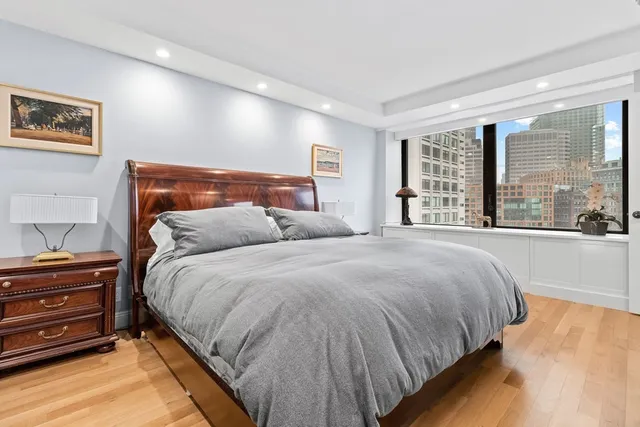 $1,099,995 | 85 East India Row, Unit 9G, Boston, MA 02110