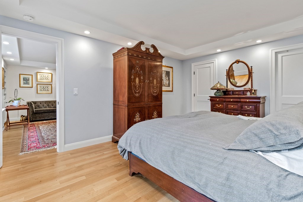 85 East India Row, Unit 9G Boston, MA 02110 - Photo 8 of 20