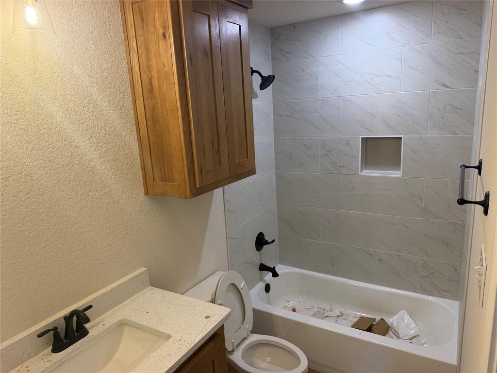 164 Altom Road Springtown, TX 76082 - Photo 8 of 9 Gallery Image 8