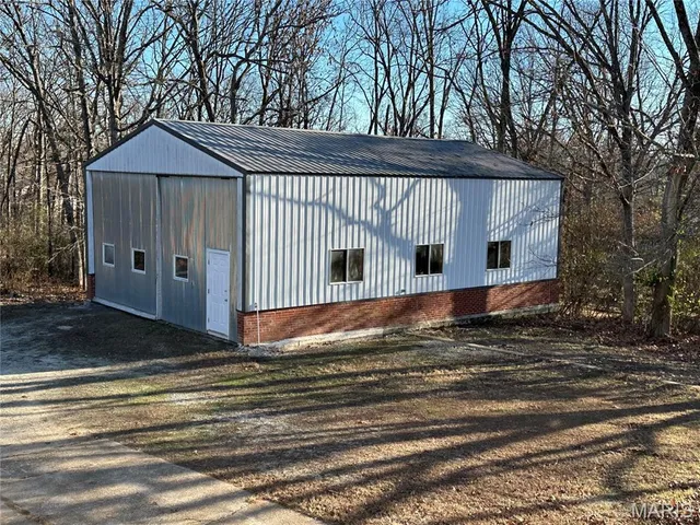 $379,500 | 17 Kathryn Drive, St. James, MO 65559