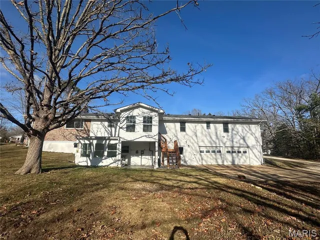 $379,500 | 17 Kathryn Drive, St. James, MO 65559