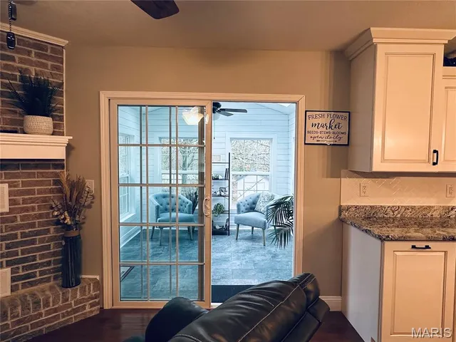 $379,500 | 17 Kathryn Drive, St. James, MO 65559