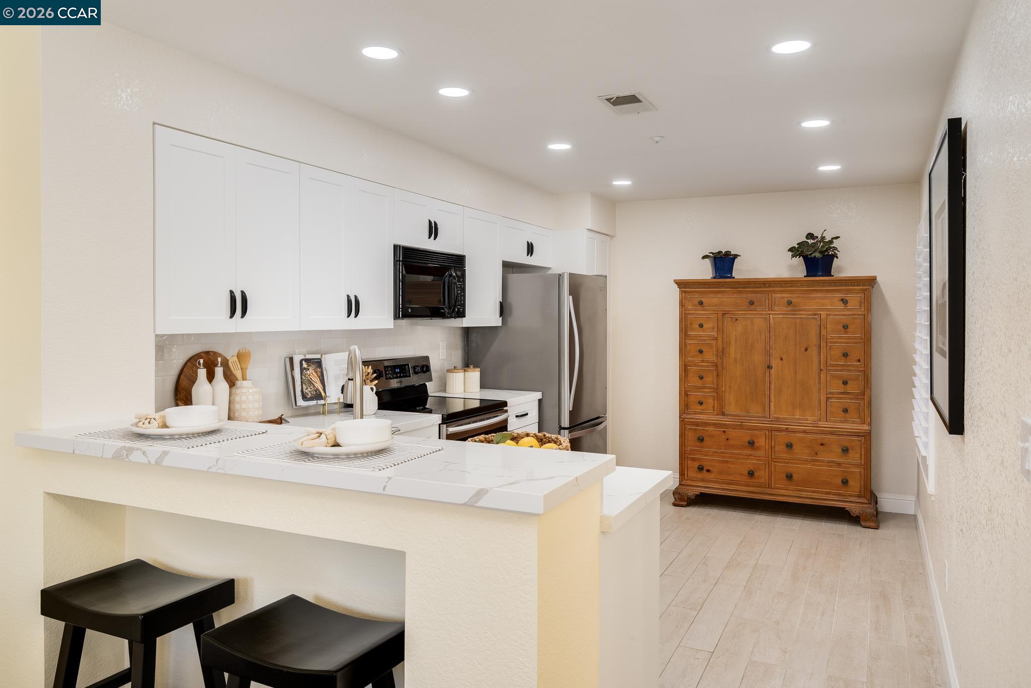 1008 Radiant Lane San Ramon, CA 94583 - Photo 21 of 44