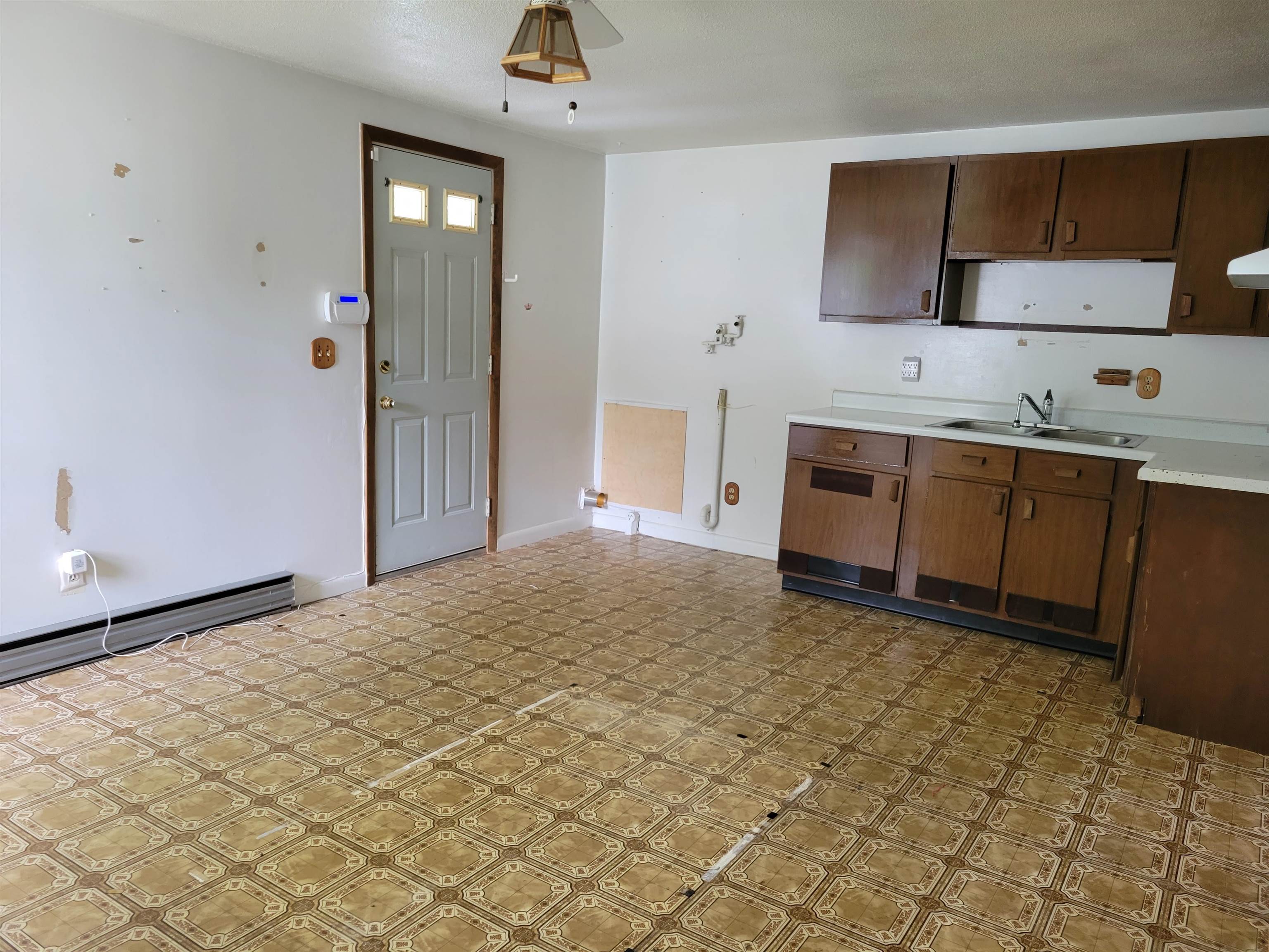 2 Corson Street Rochester, NH 03867 - Photo 10 of 17