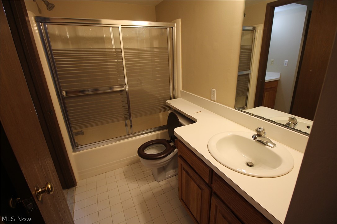 4695 Mayfield Road, Unit D South Euclid, OH 44121 - Photo 12 of 22