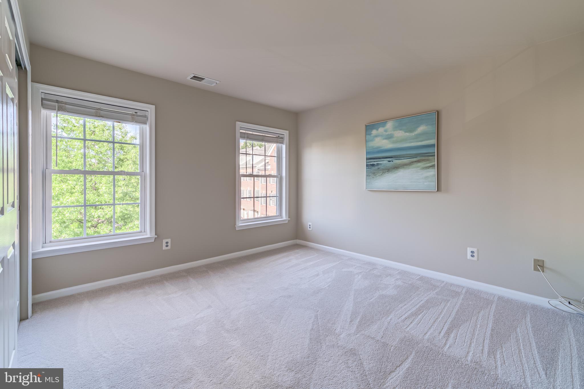 4618 Hummingbird Way, Unit 101 Fairfax, VA 22033 - Photo 34 of 42 Spacious 2nd Bedroom